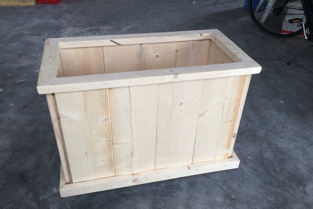 steigerhouten plantenbak laten maken